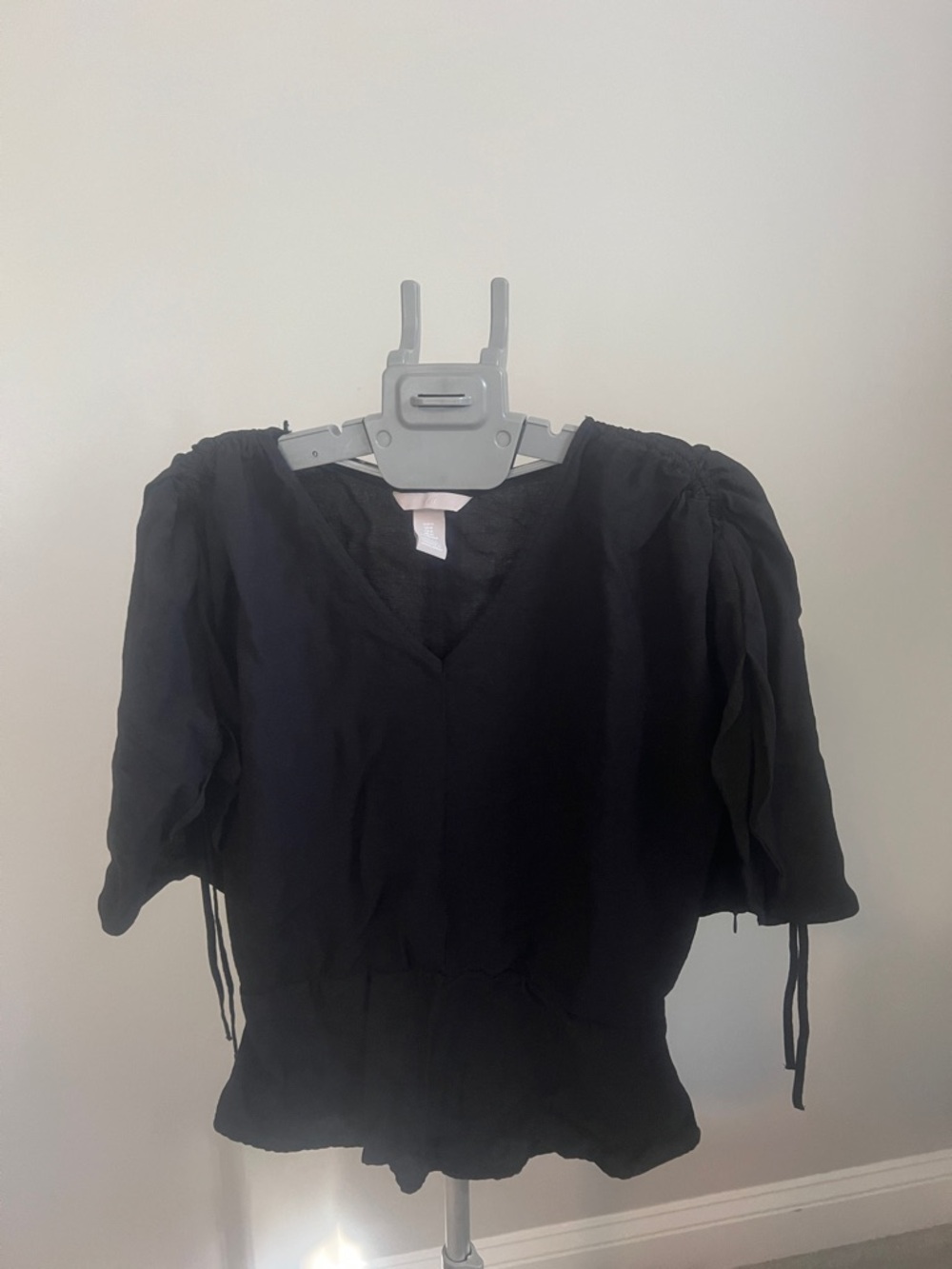 H&M Black V-Neck Peplum Blouse